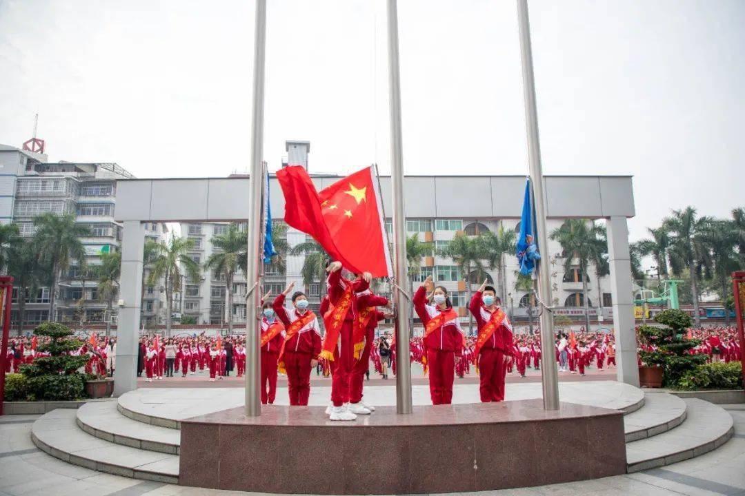 如何评价《漫长的季节》大结局？其中有哪些值得关注的剧情点？游戏画面